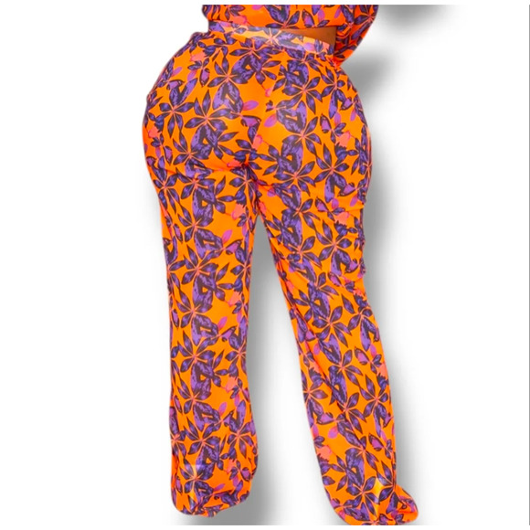 PrettyLittleThing Plus Orange Print Beach Flares Pants US 16 NWT - Picture 2 of 3